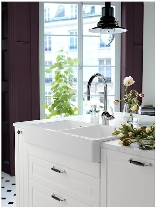 INSJÖN Kitchen Mixer Tap with Pull-Out Spout – Chrome-Plated, Stylish and Versatile Design