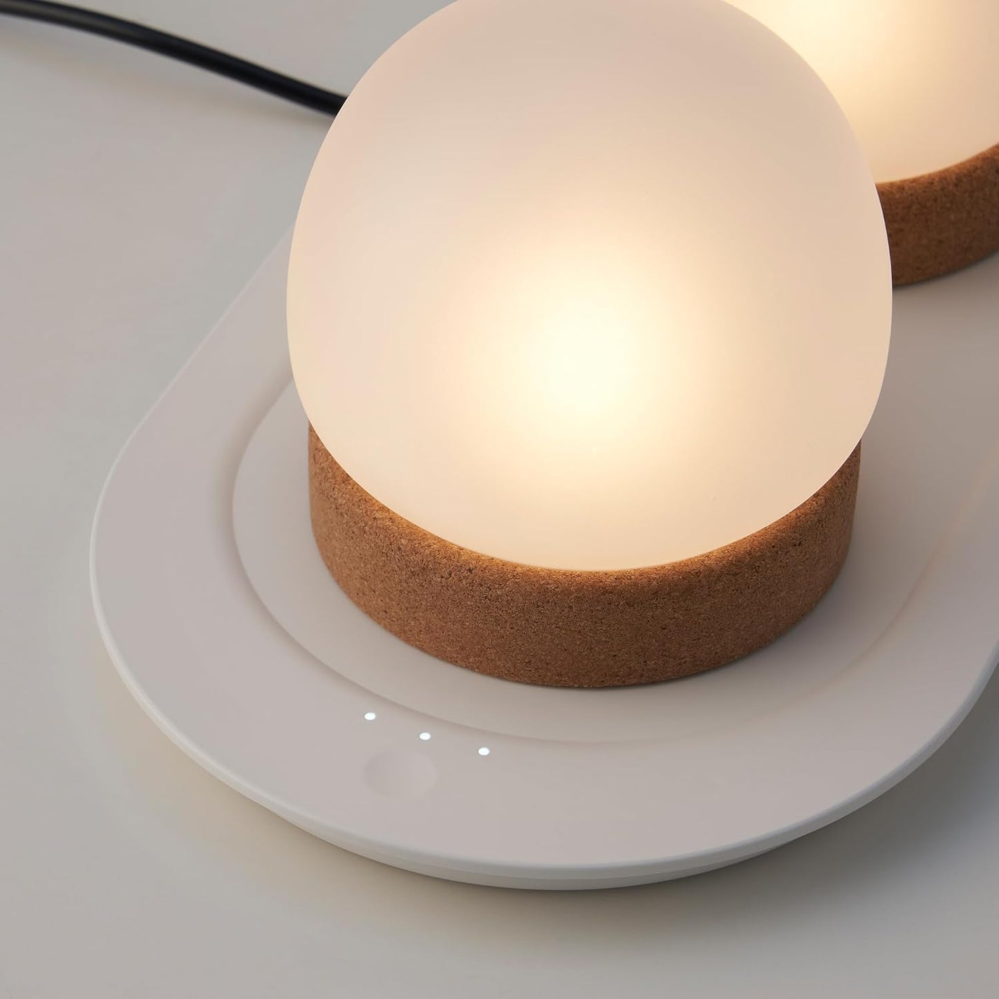 PRAKTSPIREA 4-piece LED decoration lighting set, with charging tray